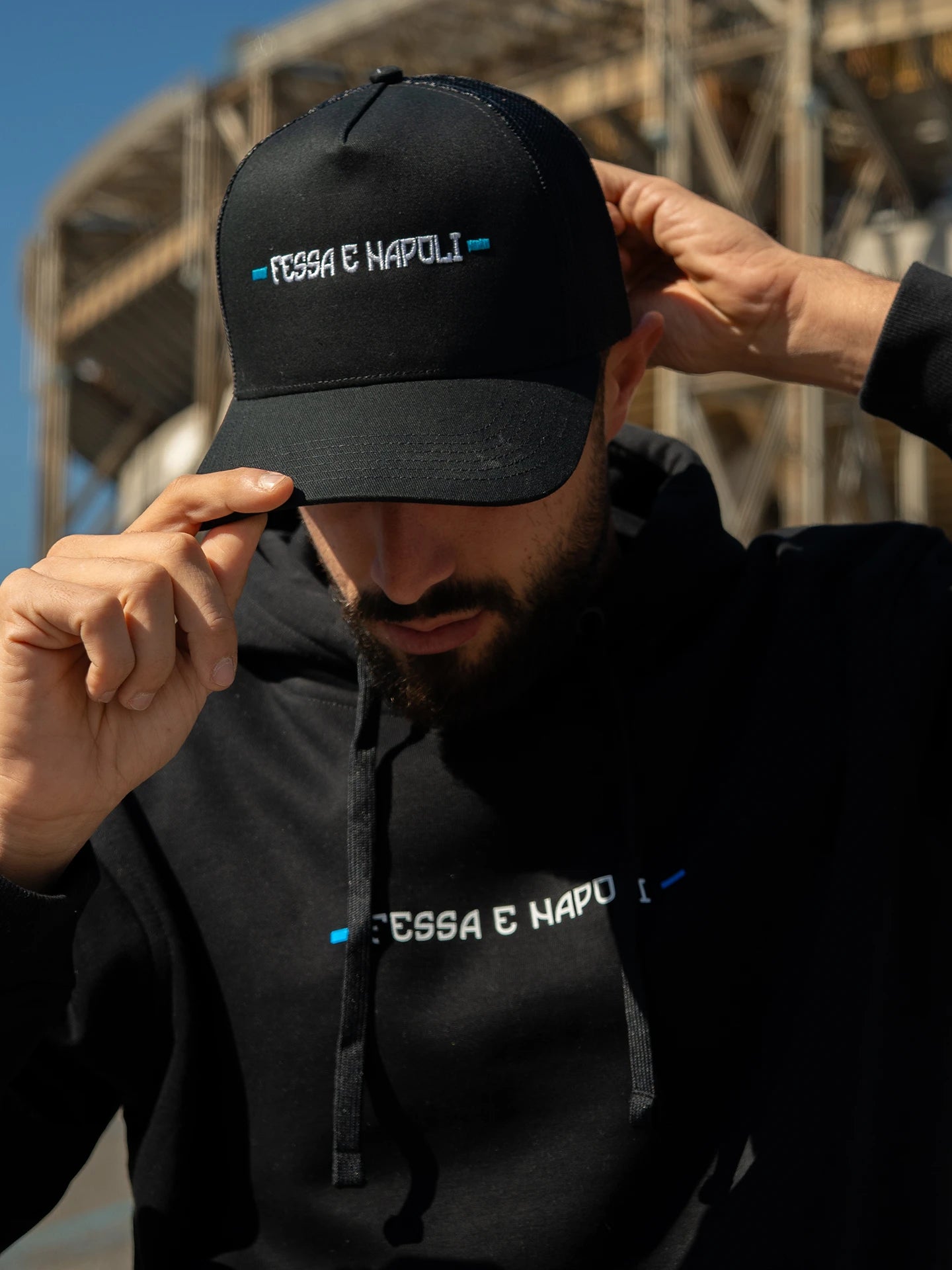 Cappello a rete trucker